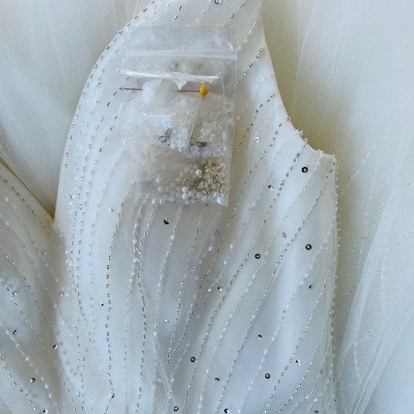 Galina Signature Wedding Dress in Ivory - Picture 5 of 12